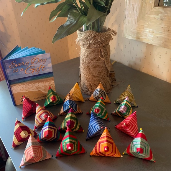 18 Ornament ideas, hang your own, use as decoration or vase filler. GEOMETRIC. - Picture 1 of 10